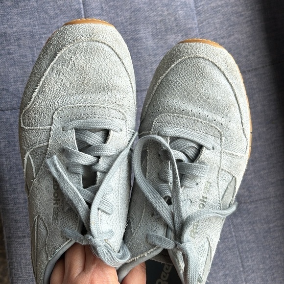⚡ Reebok Snakeskin Retro Sneakers ⚡| Grey Suede | Size 37.5 or 7 | - Picture 13 of 14